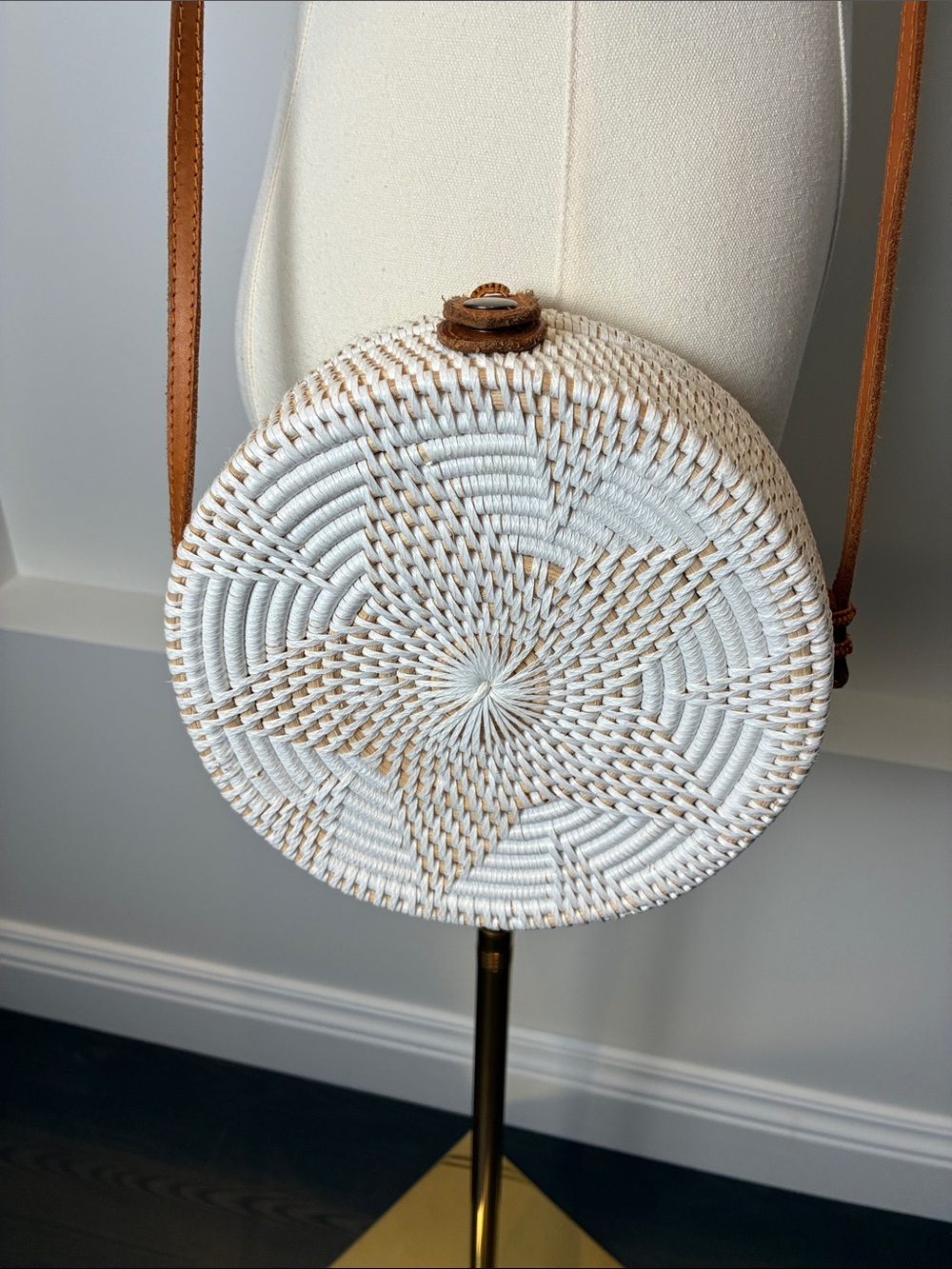Woven white rattan Round Crossbody Bag with genuine leather